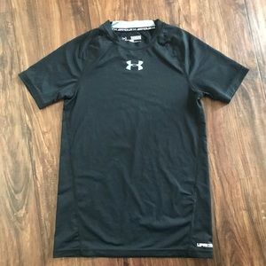 🌟Under Armour fitted heat gear shirt